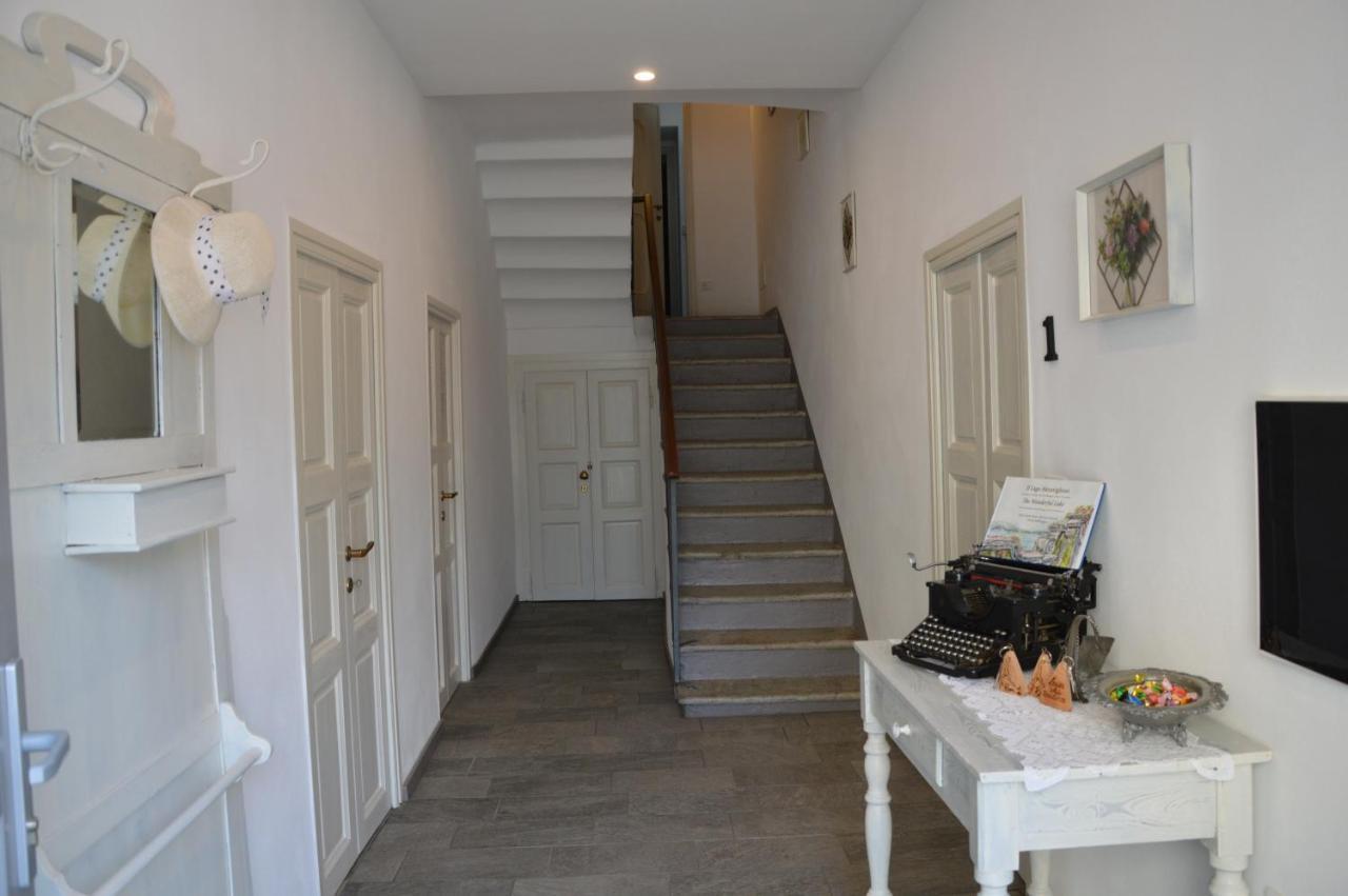 White Suite - Jacuzzi, Swimming Pool & Lake View Lezzeno Exteriör bild